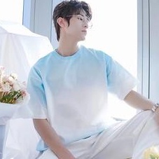 Áo Thun Ngắn Tay Thêu Chữ Màu Xanh Lá Phối Màu Gradient Thời Trang Mùa Hè Dành Cho Nam