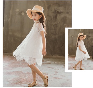 Váy ren trắng mẹ con