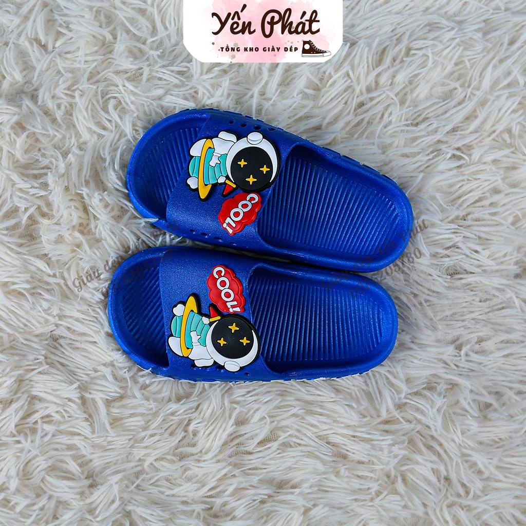 Dép Bé Trai Bé Gái Hình Phi Hành Gia Cực Cool Đủ Size Cho Bé