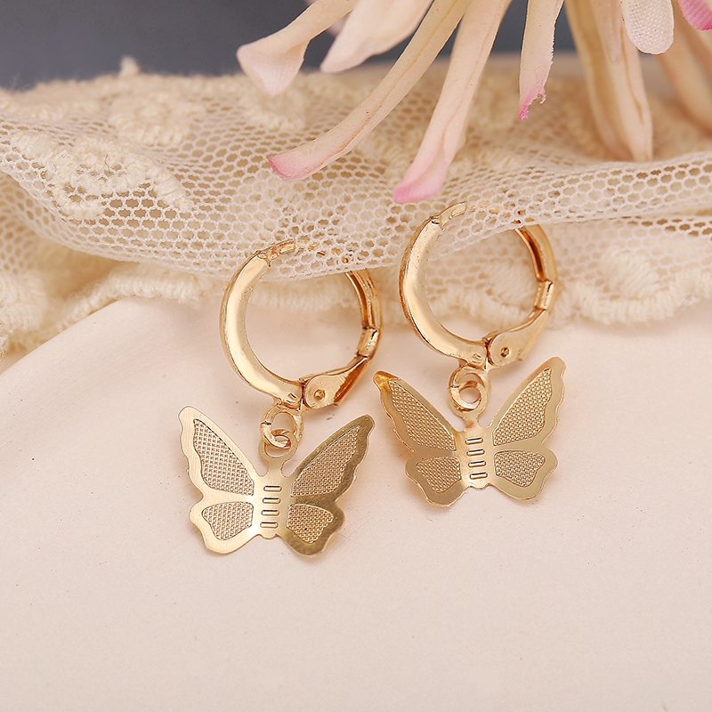 Khuyên Tai Khoen Tròn Mặt Hình Bướm Xinh Xắn Thời Trang Hàn Quốc Cá Tính Dành Cho Bạn Nữ Đeo Khi Dự Tiệc