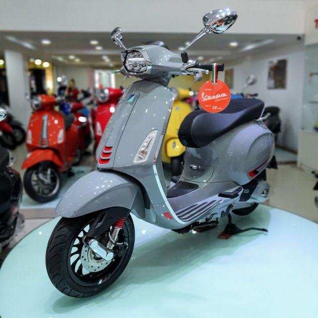 Xe máy Vespa Sprint S Xám 125 iGet - Mới 100%