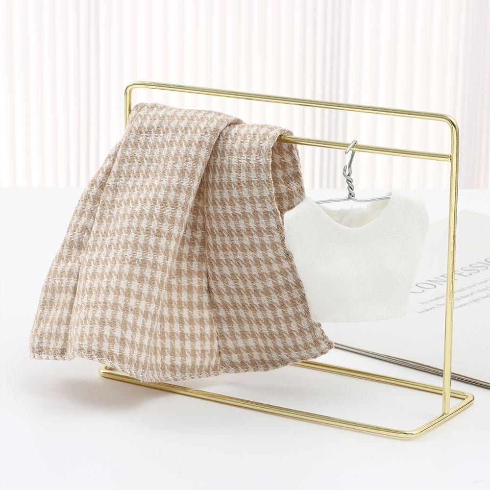 Giá Treo Quần Áo Búp Bê Xinh Xắn 1