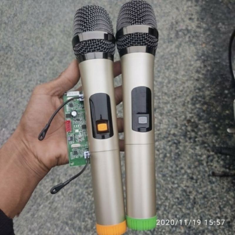 Micro Loa Kéo UHF Đổi Tần Số - Mic Đầu Kim Loại - Dùng Cho Loa Kéo Amply Vang Cơ