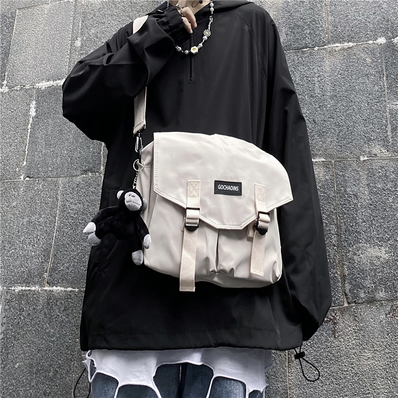 Túi đeo chéo màu trơn thời trang Hàn Quốc đa năng trẻ trung | BigBuy360 - bigbuy360.vn