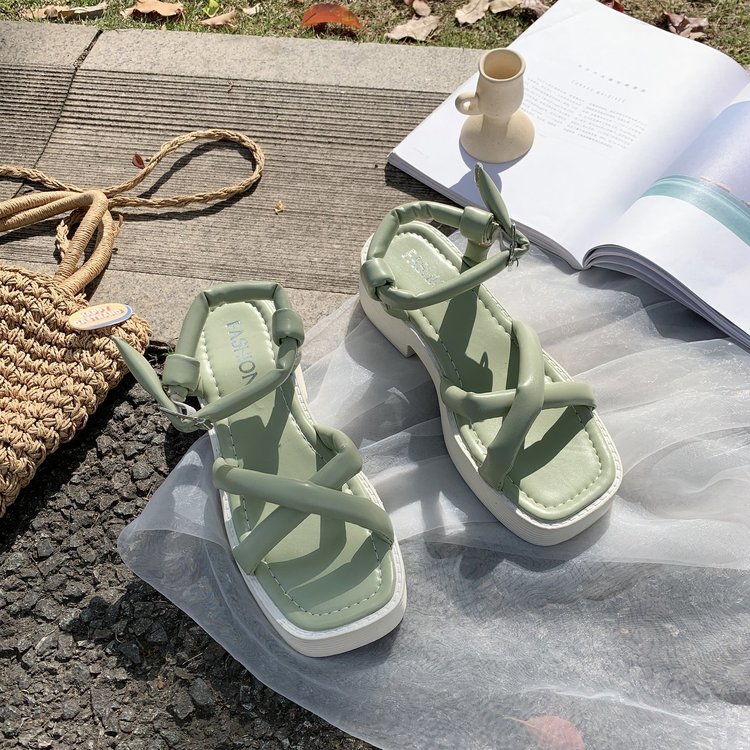 Giày Sandal Nữ Mũi Vuông Quai Chéo Thời Trang