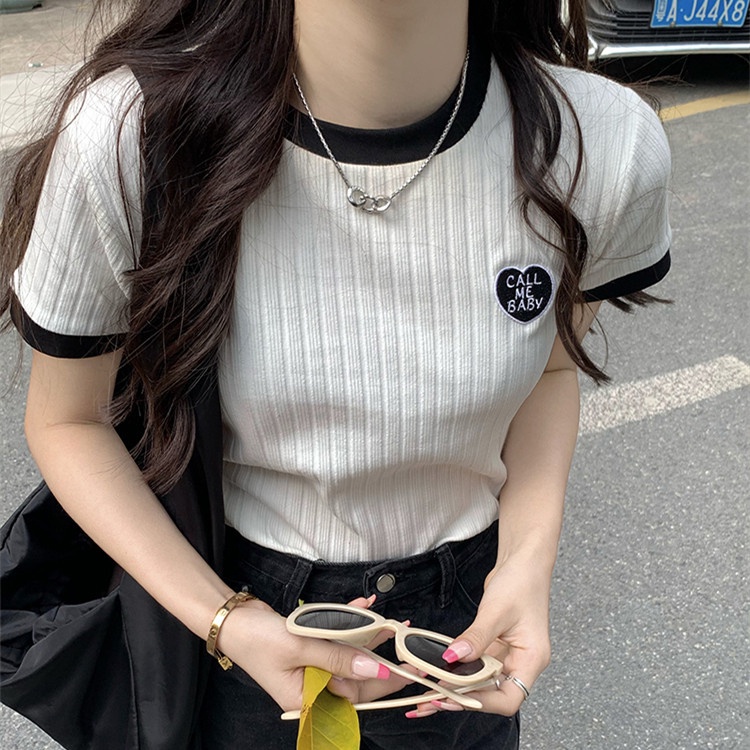 Áo Thun Dệt Kim Ngắn Tay Thêu Họa Tiết Màu Sắc Tương Phản Cá Tính [hana And alice]