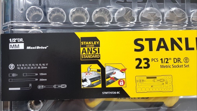 Bộ tuýp Stanley STMT74726-8C gồm có 23 chi tiết, Hộp dụng cụ nhựa bộ đầu tuýp 23PC 1/2" 12PTmet STMT74726-8C