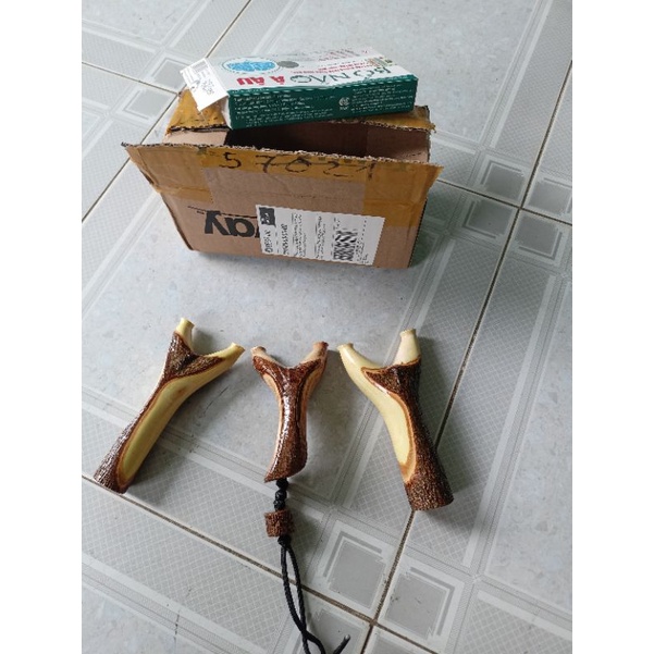ná gỗ giá rẻ tặng kèm 2 dây pre 0.65 và 2m dây cột