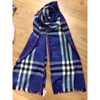 Burberry ca rô nhiều màu
