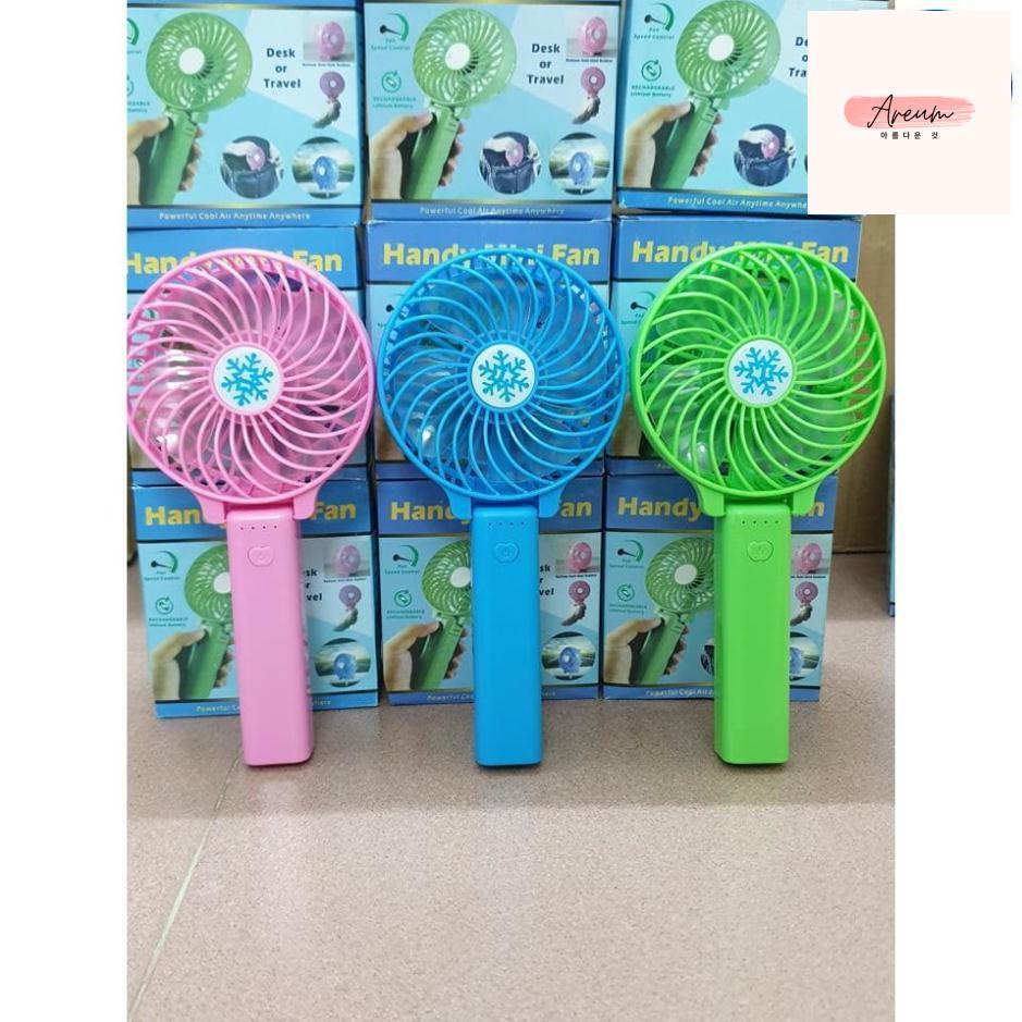 Quạt 4 cánh 3 tốc độ mini cầm tay có đèn led siêu mát