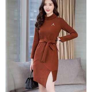 Hàng nhập - Đầm len cổ lọ dây thắt eo xẻ tà D800-295