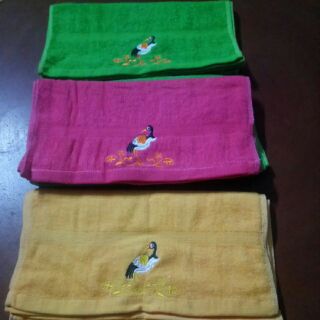 Khăn tắm thêu họa tiết con cò