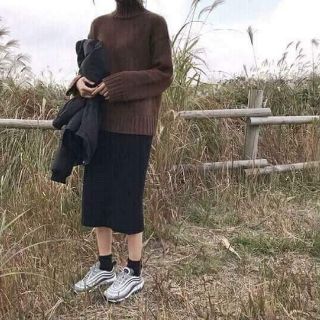 Chân Váy Bút Chì Len Tăm (Có Xẻ)