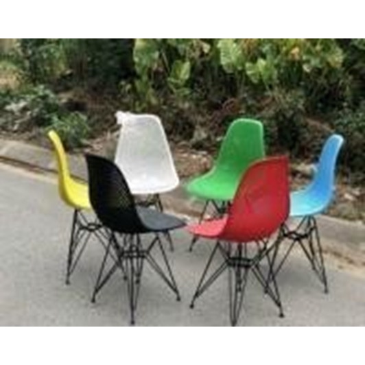 Ghế Cafe Nhựa Chân Gỗ Eames AMA-CF008a