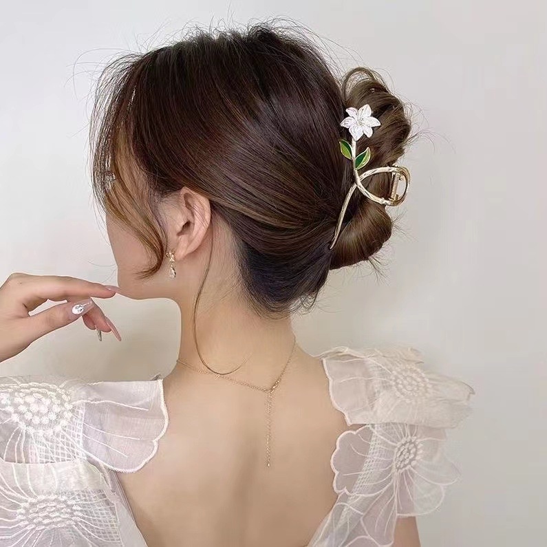 Kẹp tóc càng cua hoa huệ Tây trắng sang trọng thanh lịch dành cho nữ T11