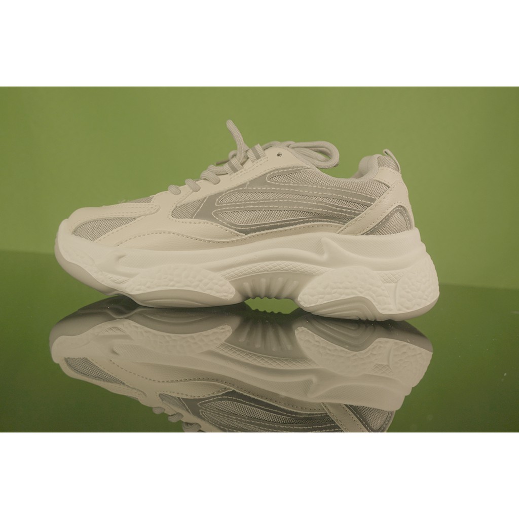 Giày nữ thể thao kiểu dáng sành điệu phản quang cực chất | BigBuy360 - bigbuy360.vn