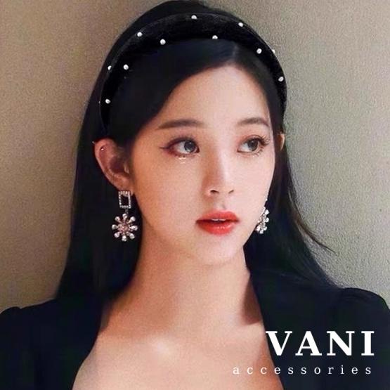 Băng Đô Nhung Đính Hạt Trai Flora - Vani Store - PKT00274