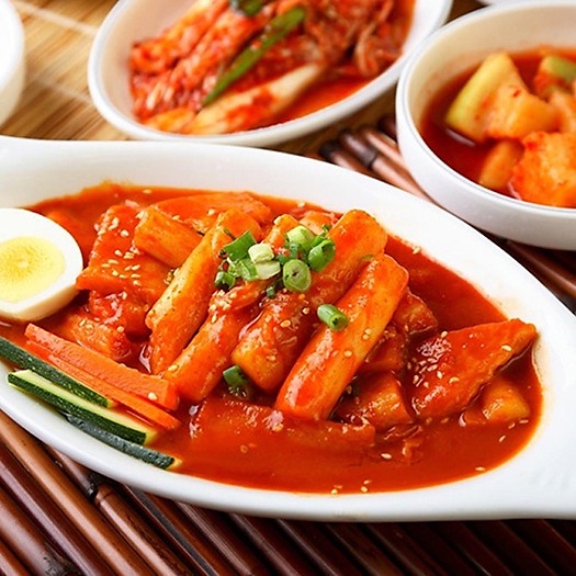 Sốt Tokbokki Hàn Quốc Bibigo Vị Cay Ngọt Gói 120g/150g