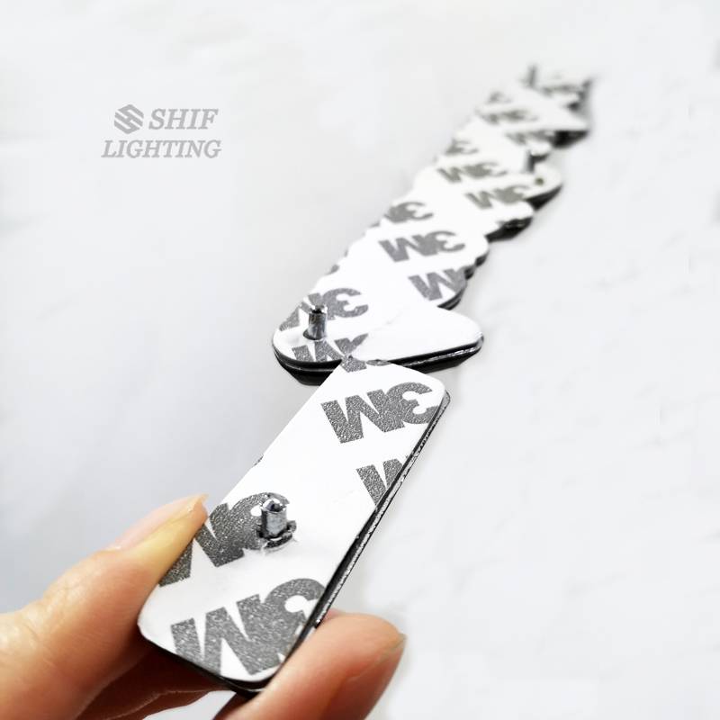 Miếng dán hình logo Land Cruiser dành cho xe ô tô Toyota Land Cruiser