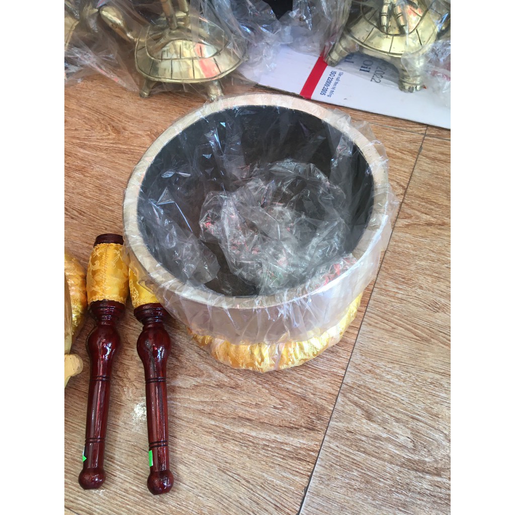 Chuông gia trì huế 3tay dk 20cm