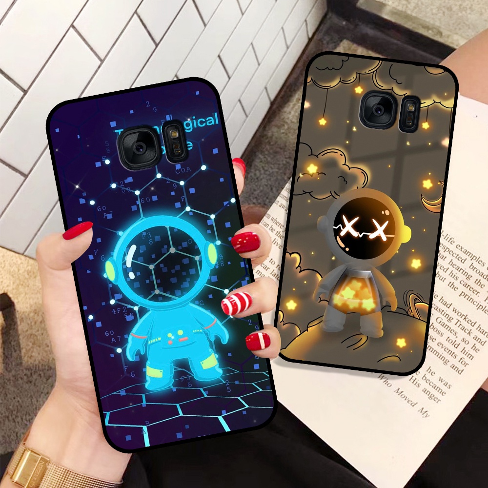 Ốp lưng Samsung S6 / S6 Edge / S7 / S7 Edge / Note 5 / Note FE in hình phi hành gia - vũ trụ siêu chất