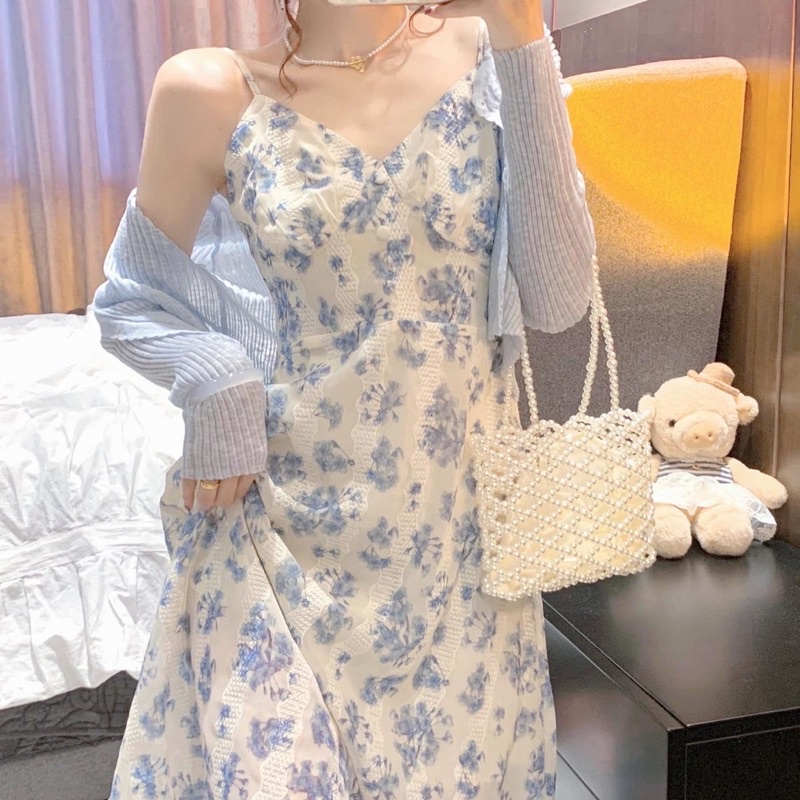 Set Đầm Hoa Xanh Ren 2 Dây Cúc Bọc + Áo Khoác Len Mỏng Xanh Nhạt Retro