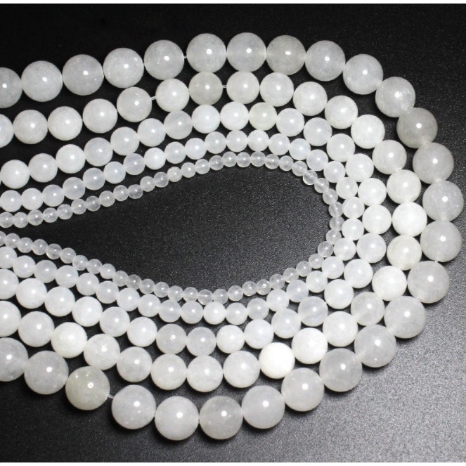 Đá Ngọc Bích Tự Nhiên Kích Cỡ 4 / 6 / 8 / 10mm Dùng Làm Đồ Trang Sức Sang Trọng