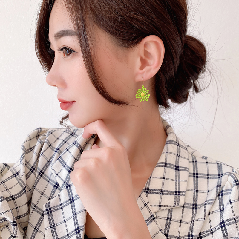 1 Đôi Bông Tai Hình Hoa Mặt Trời Đáng Yêu Cho Nữ