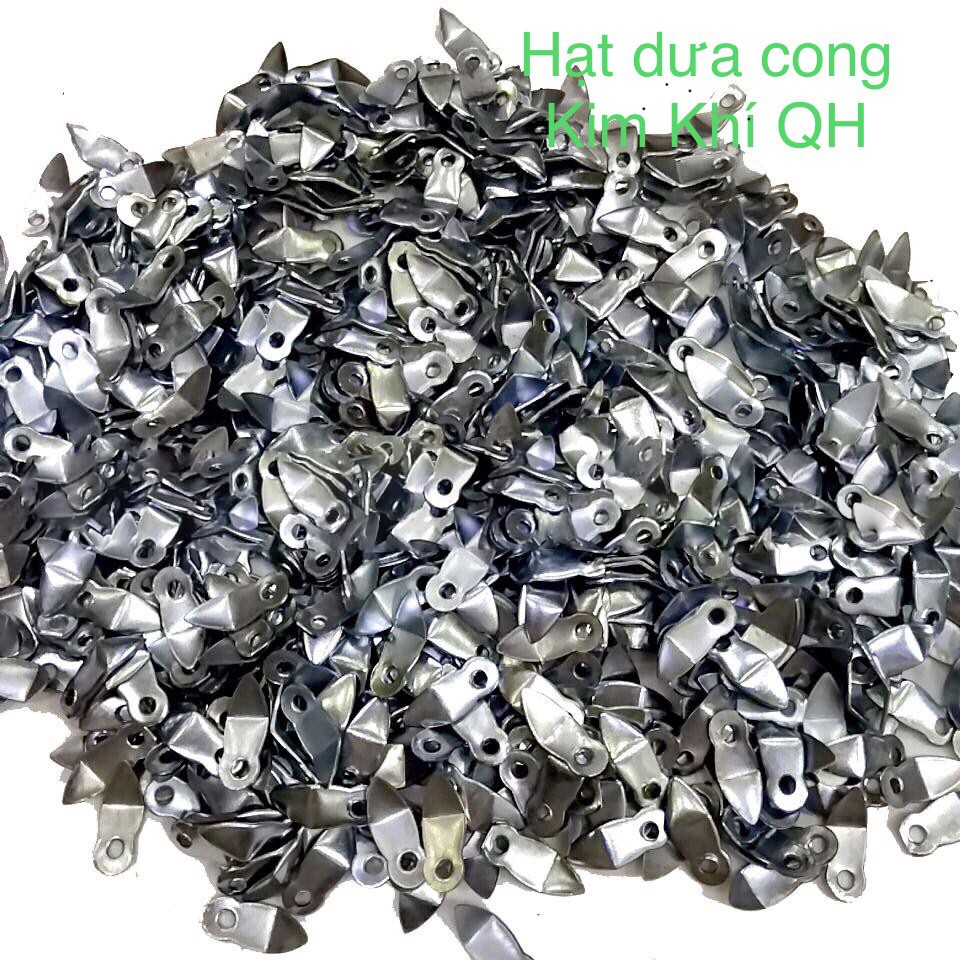 Com bo 30 hạt dưa cong- làm khung tranh.
