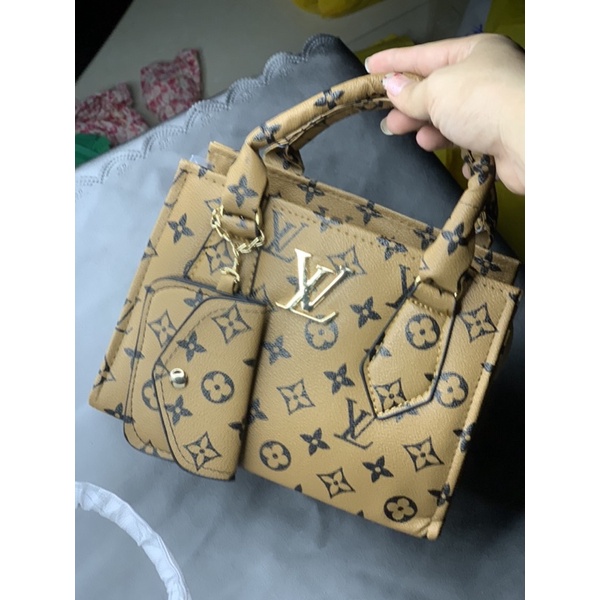 Túi đeo chéo KSHT19998