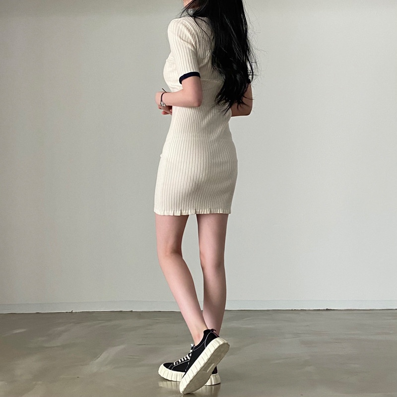 Đầm dệt kim IELGY tay ngắn cổ polo dáng ôm thời trang cho nữ