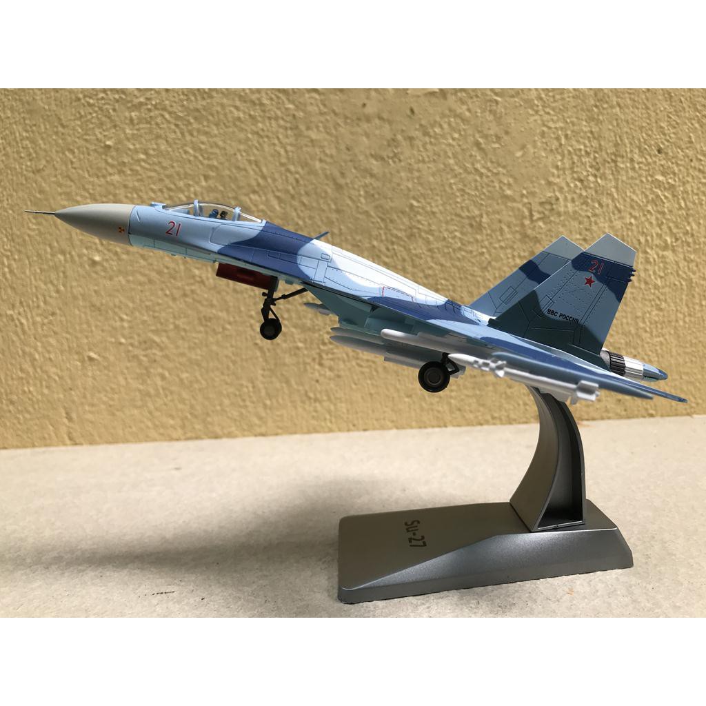 Mô hình Máy bay Sukhoi SU-27 - 1:100
