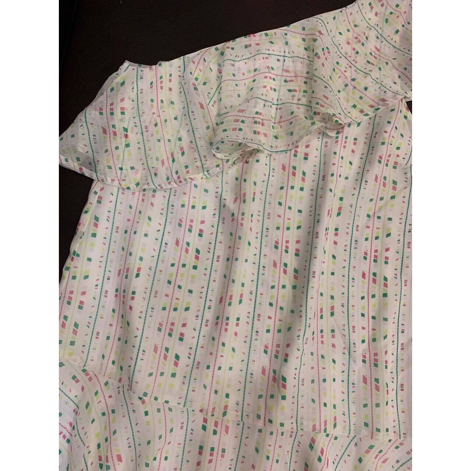 Đầm B.C.B.G lệch vai siêu đẹp!