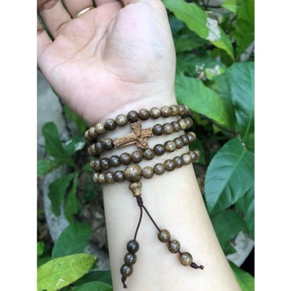 VÒNG CHUỖI trầm hương 108 hạt 6li mix Thánh giá ( tặng hộp)