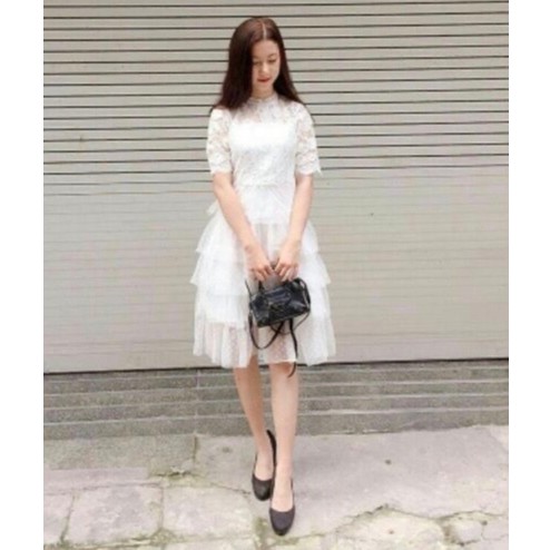 Đầm ulzzang phối ren nhiều tầng tay lửng | BigBuy360 - bigbuy360.vn