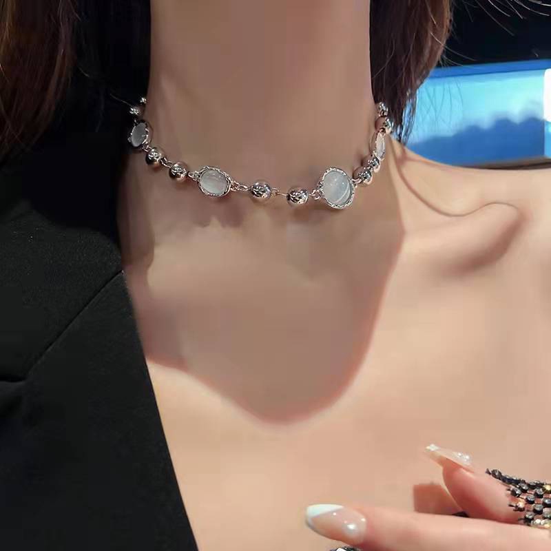 Dây Chuyền Thép Titan Mặt Đá Opal Cổ Điển