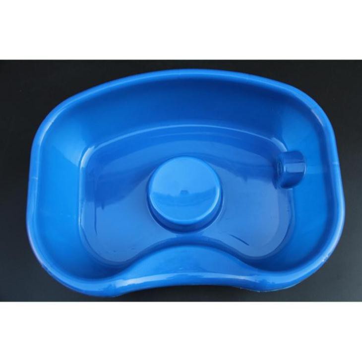 Chậu gội đầu tại giường cho người bệnh