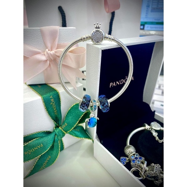 Vòng tay mềm  với khóa Crown O trong suốt full box