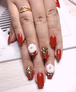 hoa đậu ombre nail