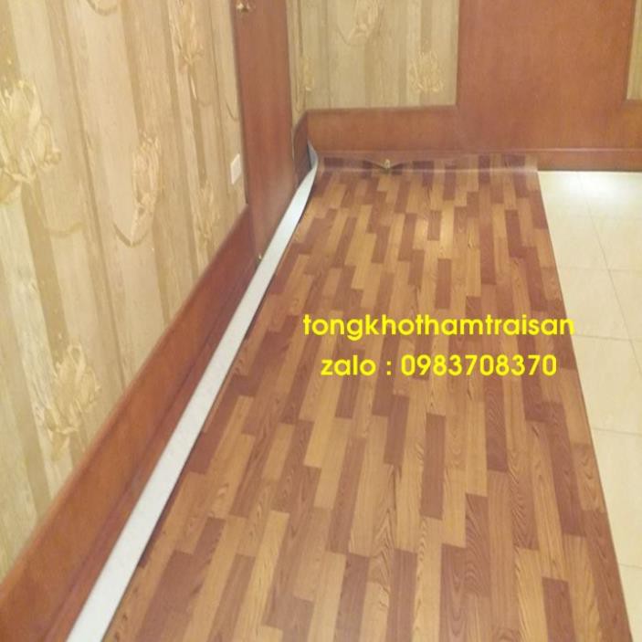 Một mét vuông thảm giả gỗ PVC xốp , simili, tapy dày 1,8mm chống cháy