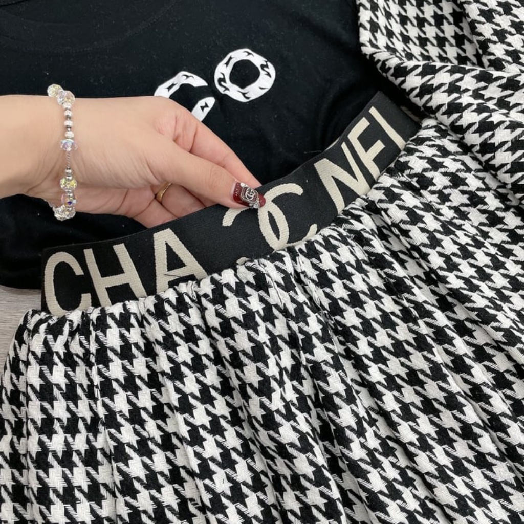 set chân váy xếp ly 2 lớp vải dạ, áo khoác dạ, áo thun 3 món siêu sinh. | BigBuy360 - bigbuy360.vn