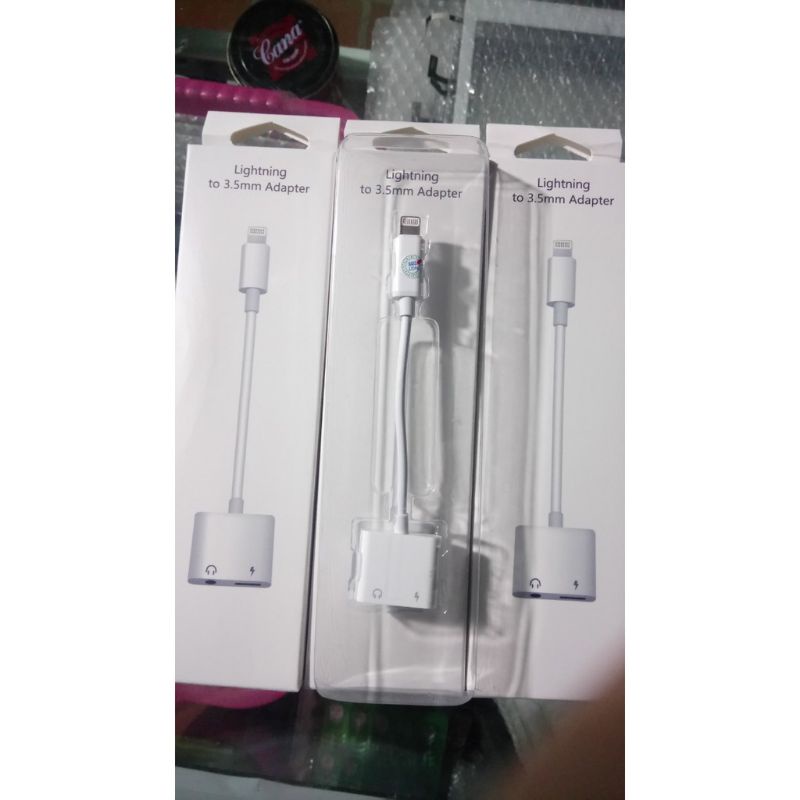 Cáp chuyển đổi tai nghe iphone 7/7P/8/8P/X sang 1 lightning và 1 cổng 3.5