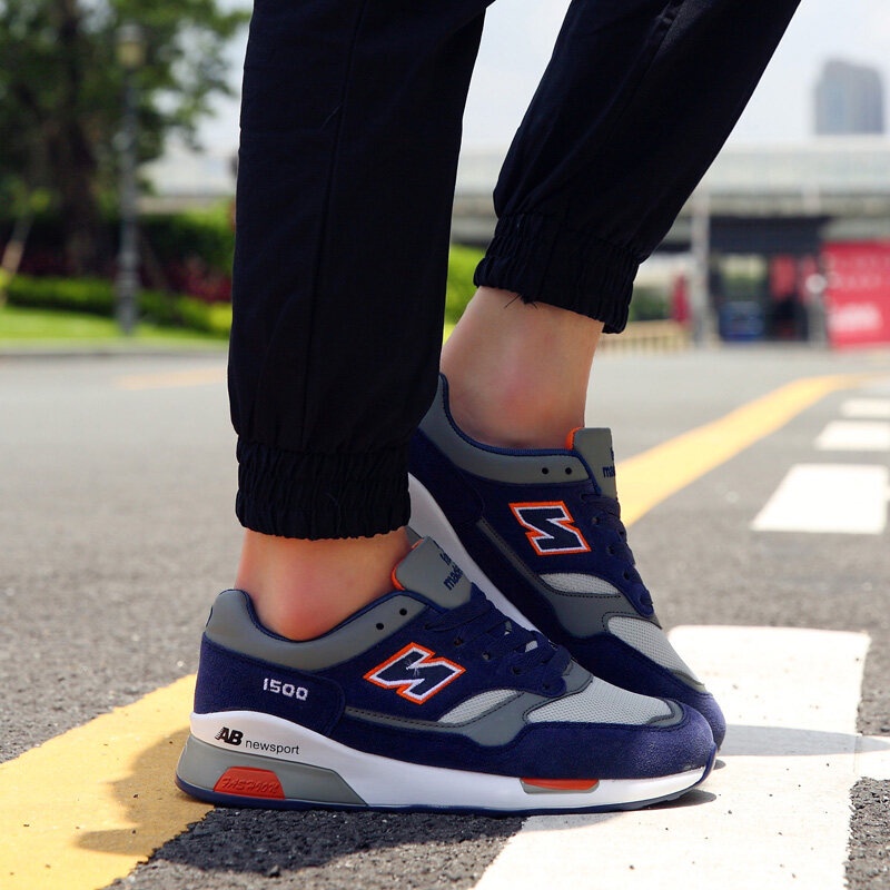 Giày thể thao trọng lượng nhẹ cho nam tùy chọn màu sắc size 37-46