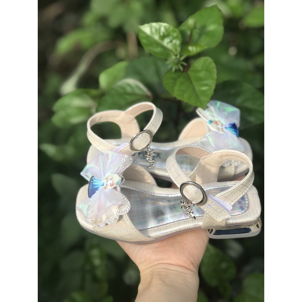 Sandal cho bé gái giày cao gót cho bé họa tiết công chúa dễ thương điệu đà mẫu mới 8109