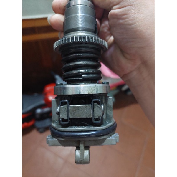 Máy khoan bê tông makita dhr244