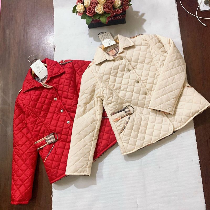 A682 Áo phao trần trám nữ, áo phao dáng ngắn trần trám thiết kế cổ đức, cúc bấm, phối kẻ bbr thời trang | BigBuy360 - bigbuy360.vn