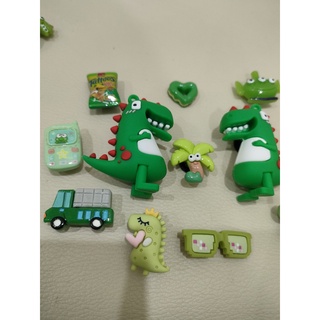 Combo Charm Stiker khủng long Gắn Dép