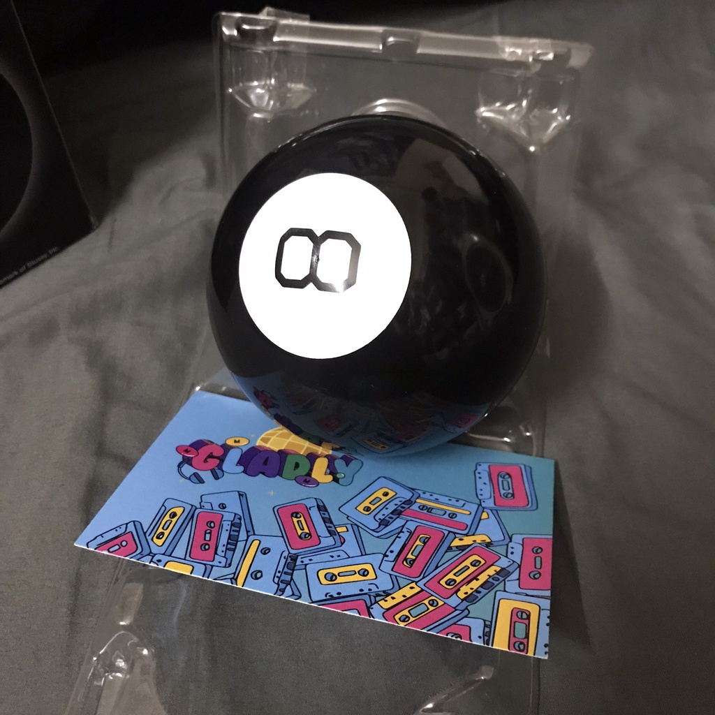 Quả cầu tiên tri Stussy 8Ball