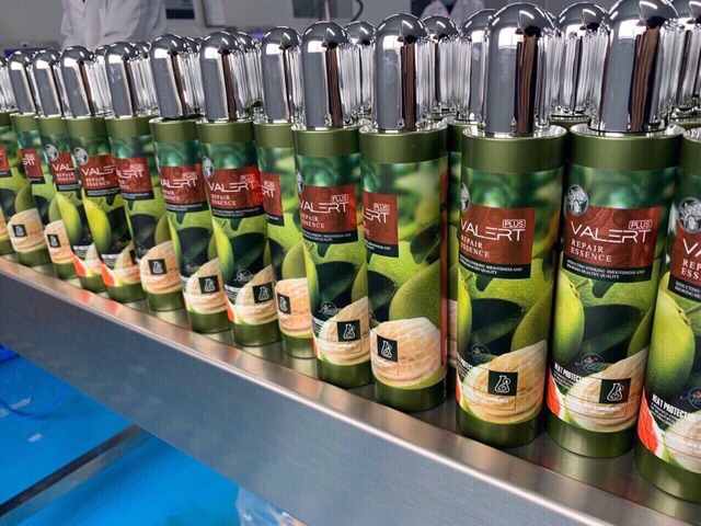 Xịt Dưỡng Tóc Tinh Dầu Bưởi 220ml Ngăn ngừa rụng tóc - kích thích mọc tóc - phục hồi tóc hư tổn | BigBuy360 - bigbuy360.vn