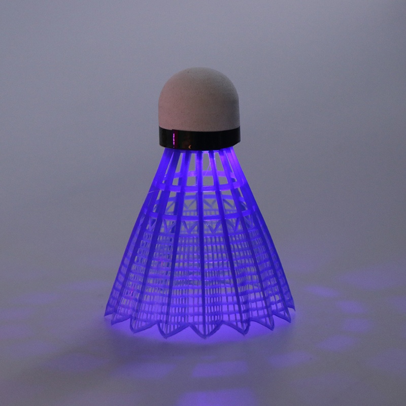 Quả Cầu Lông Gắn Đèn LED Phát Sáng Trong Đêm